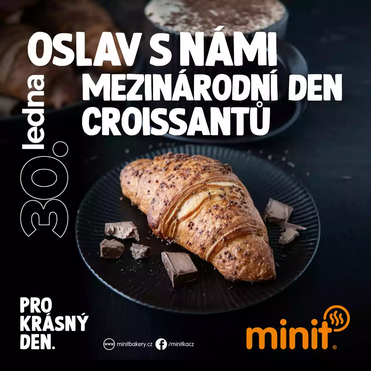 072024 MA croissant den CZ sqr